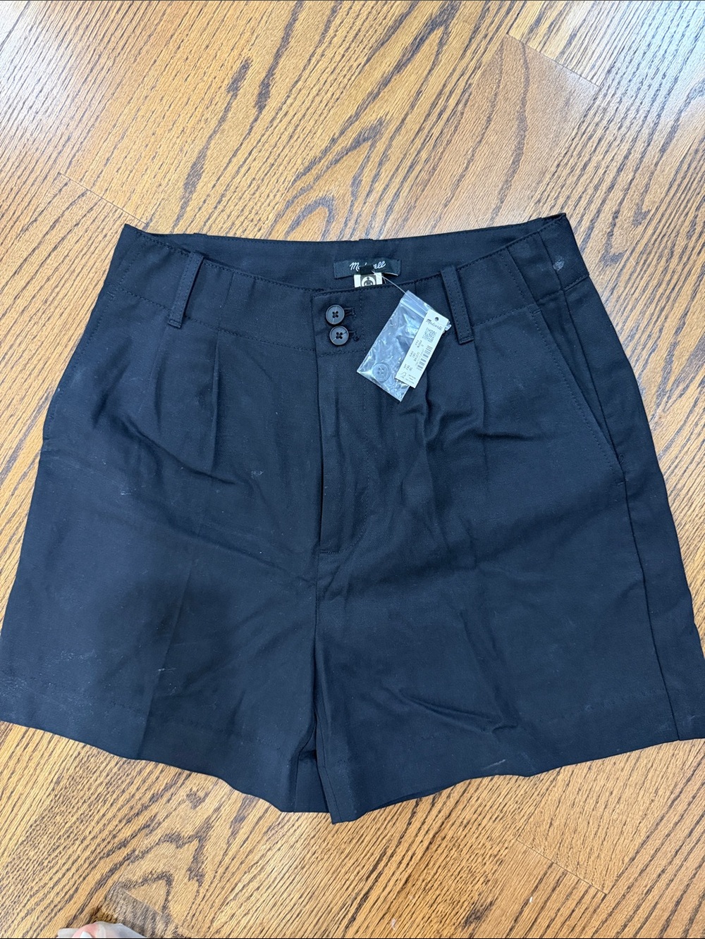 Madewell Black High-Waist Pleated Front Shorts